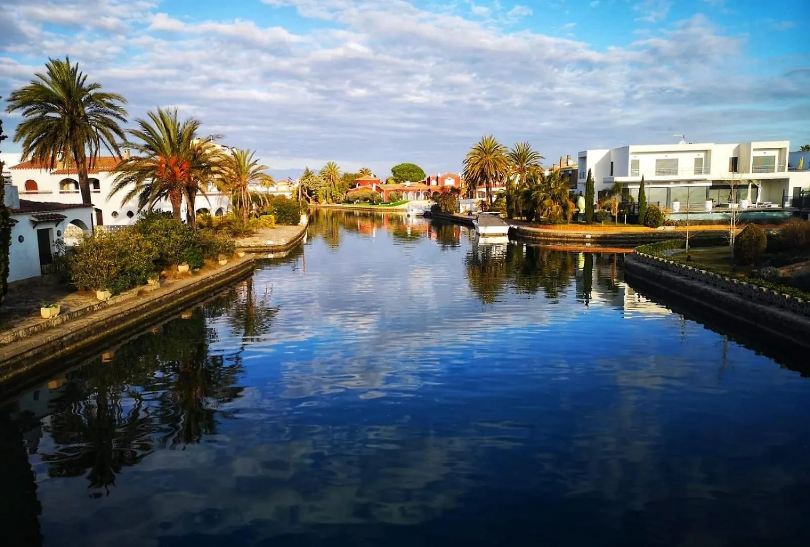 Leon Inmo Apartment Oasis - 10022 Empuriabrava